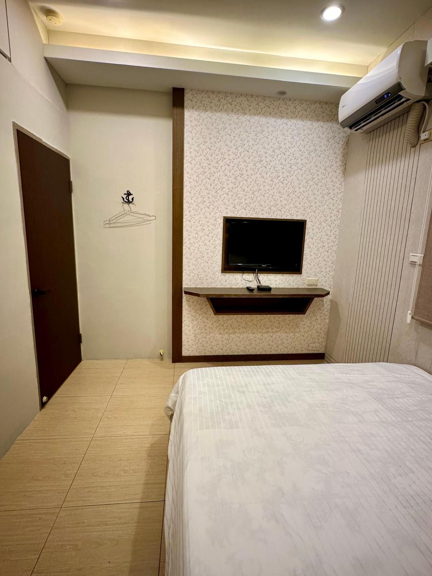 尹居 包棟民宿 Xiaoliuqiu Exterior photo